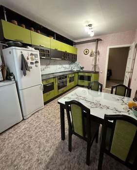 3-к квартира, вторичка, 77м2, 9/10 этаж
