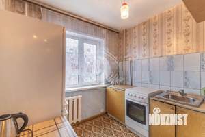 2-к квартира, вторичка, 44м2, 3/5 этаж